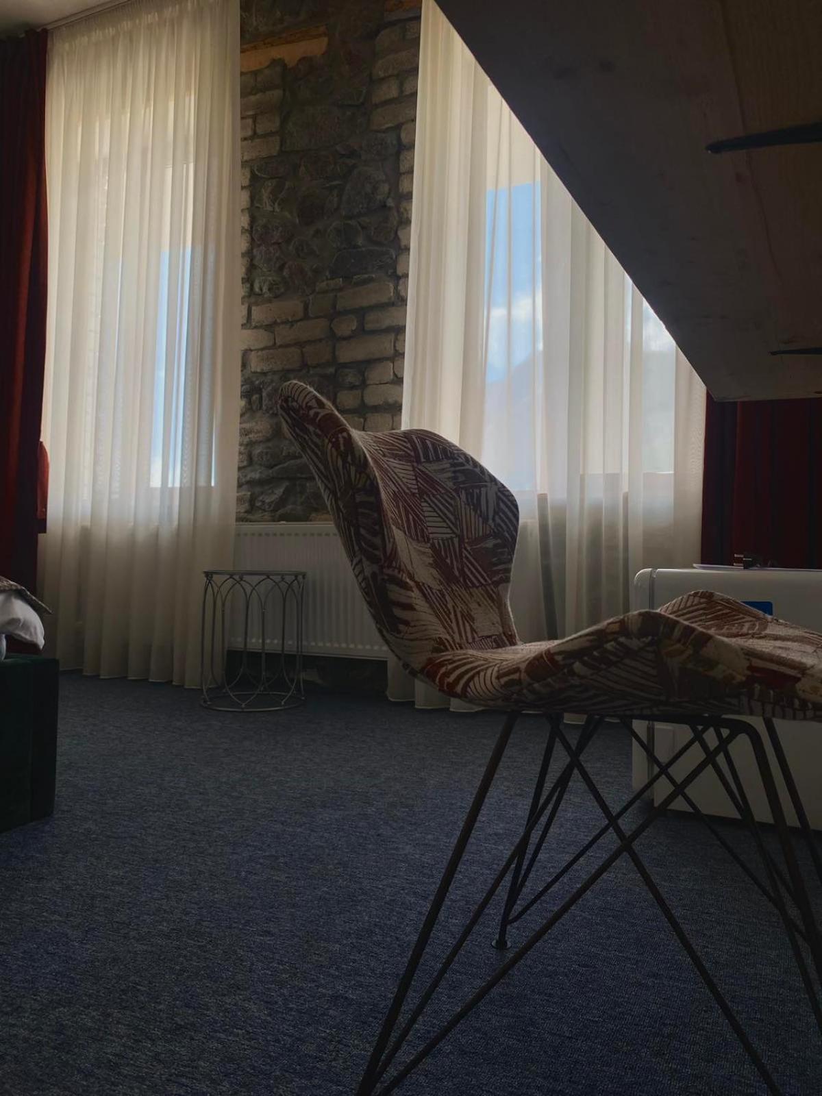 Mood Hotel Kazbegi Buitenkant foto