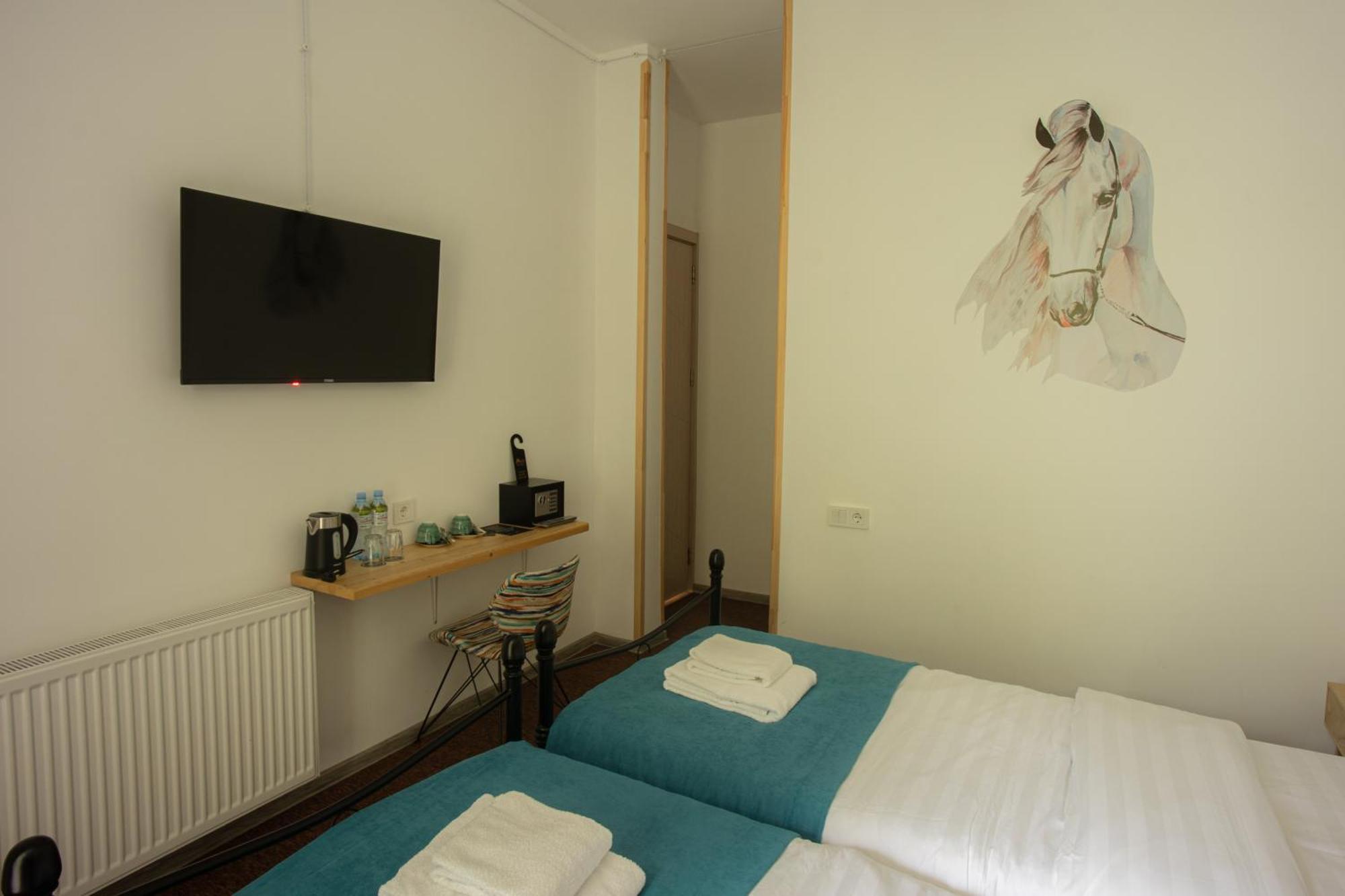 Mood Hotel Kazbegi Buitenkant foto