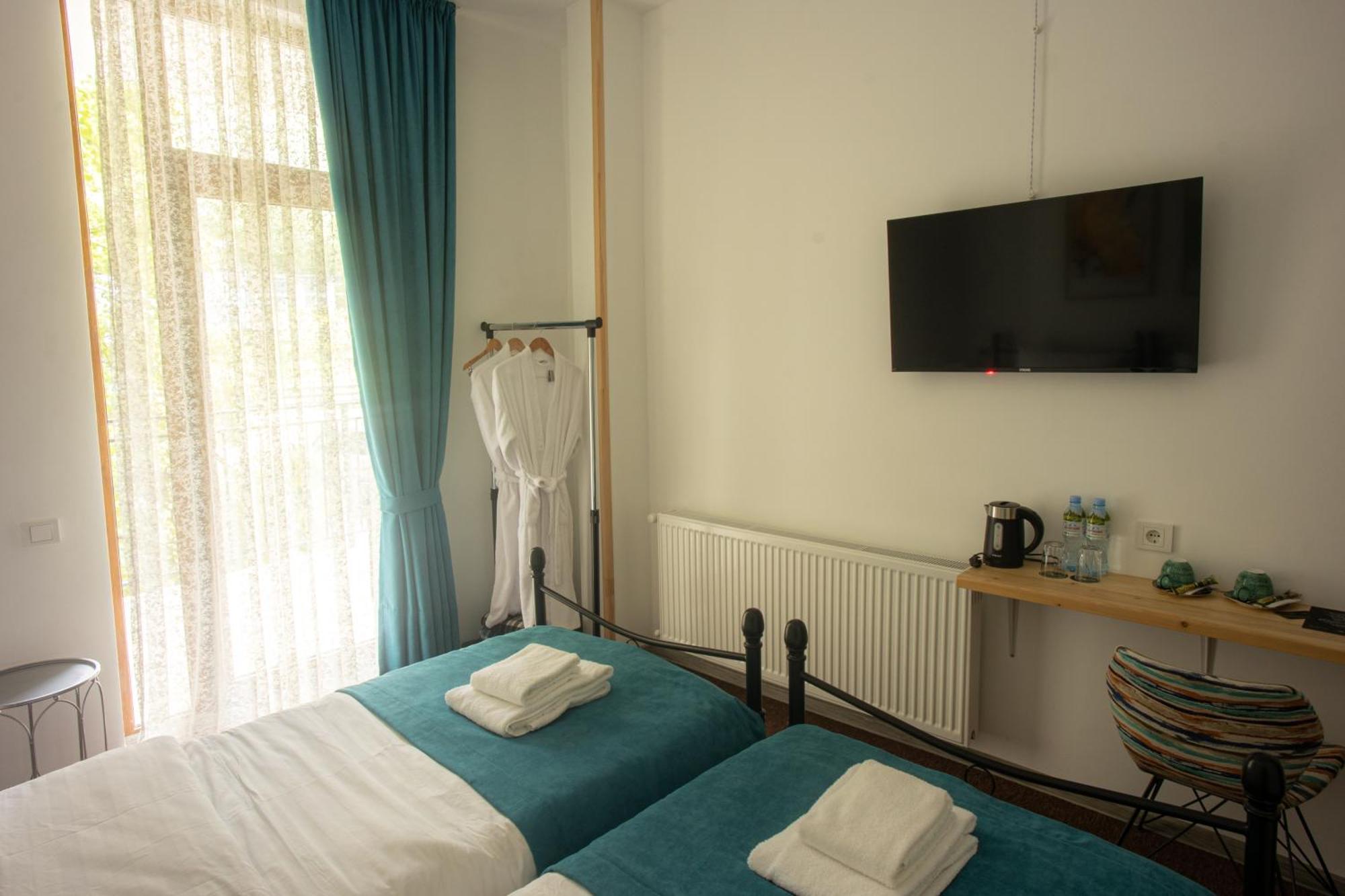 Mood Hotel Kazbegi Buitenkant foto