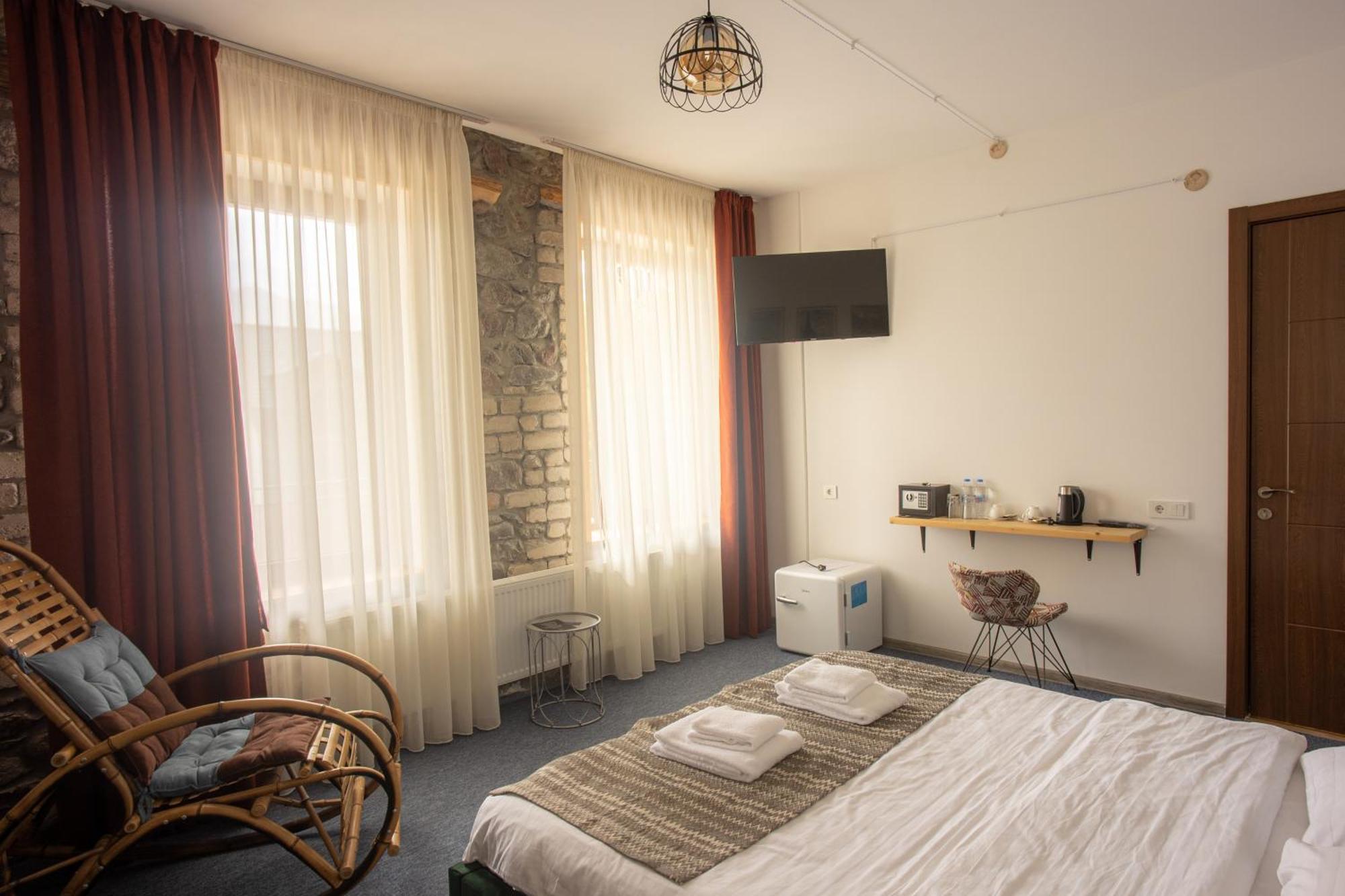 Mood Hotel Kazbegi Buitenkant foto
